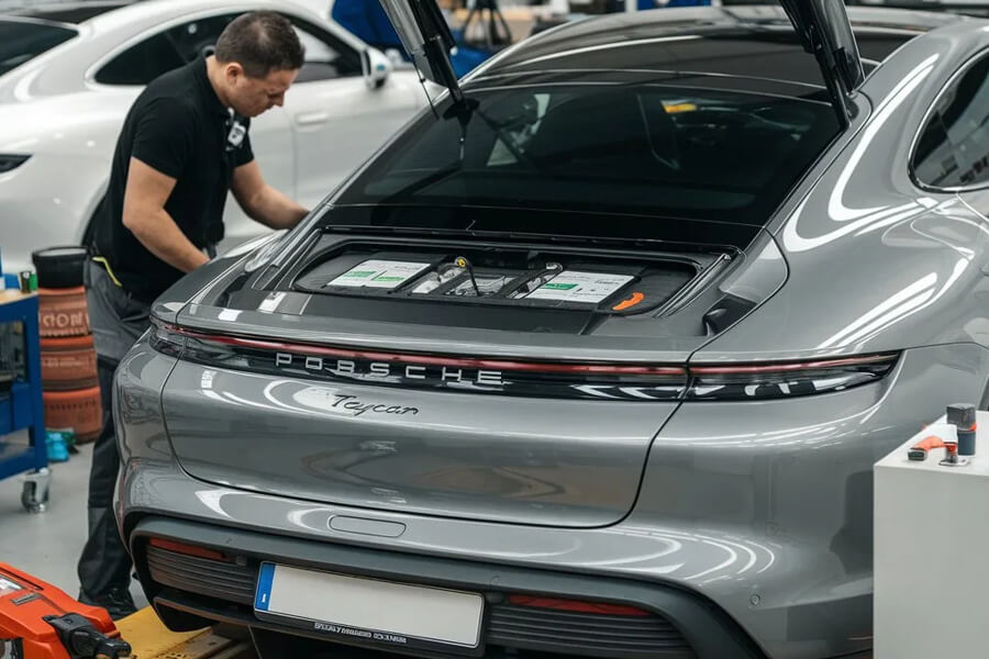 Porsche Car Battery Repair in Dubai